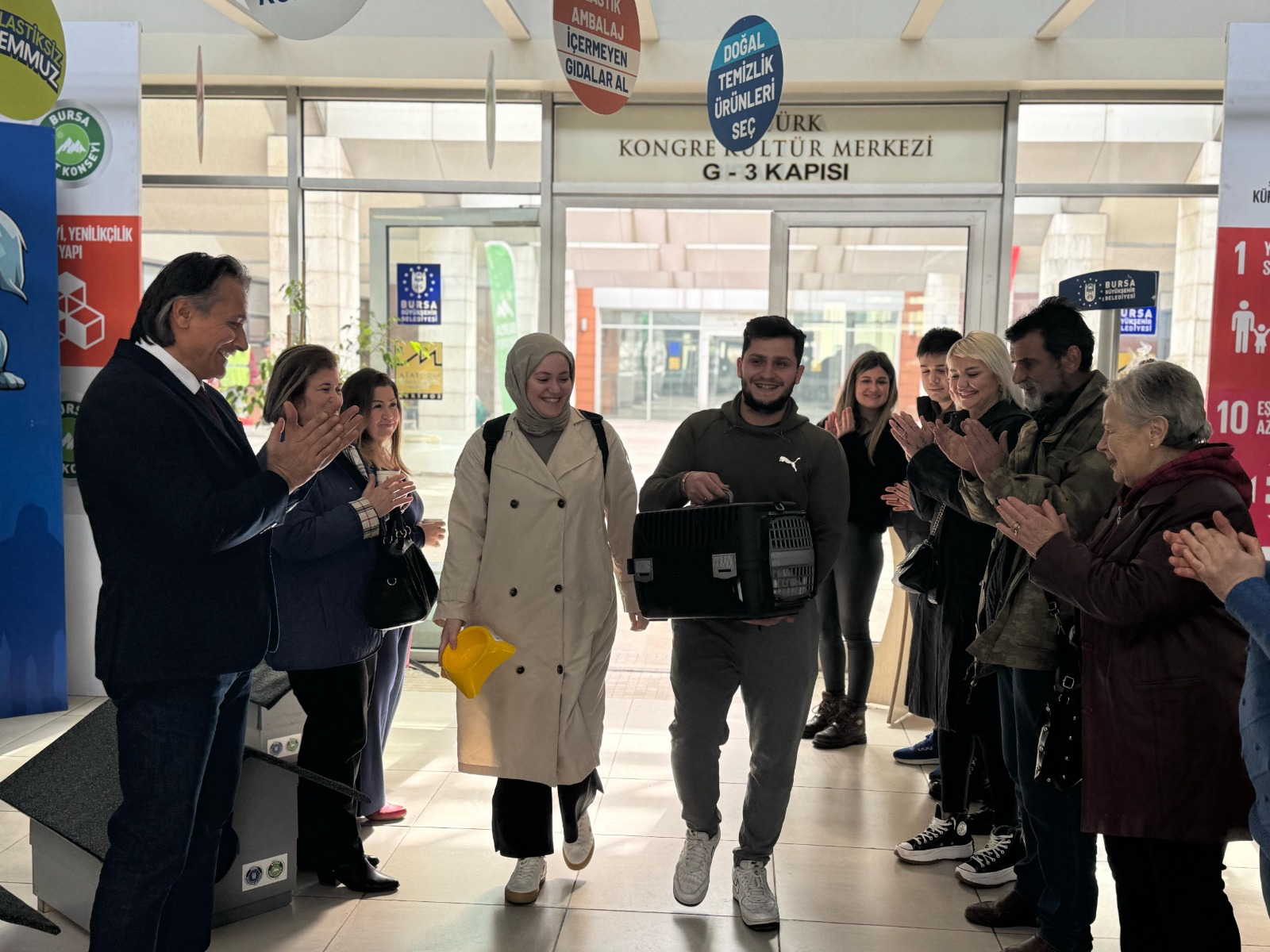 Bursa’da Kedilere sıcak yuva, Sokak hayvanlarına yeni bir hayat