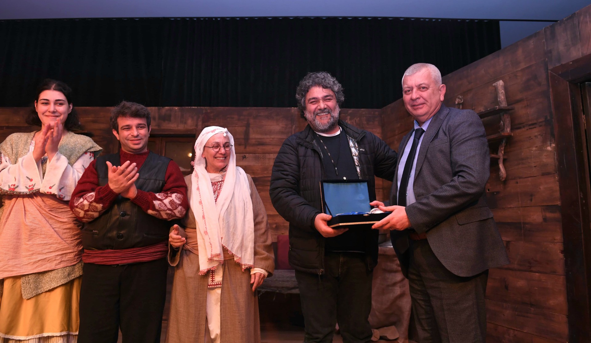 Nevbahar mübadele yüzyıllık sürgün Tarihin acı yüzü sahneye taşındı