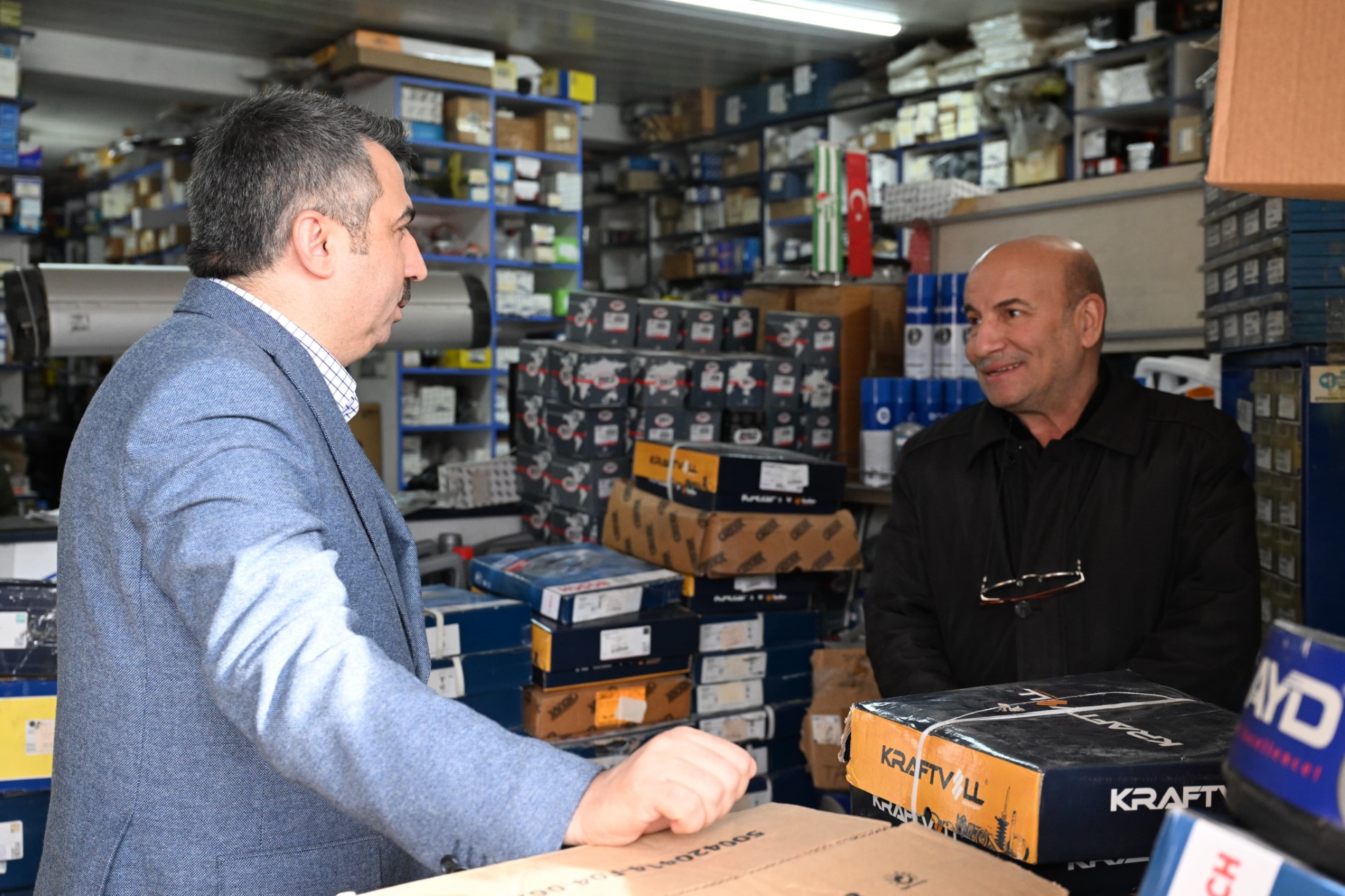 Başkan Yılmaz, Esnafın sorunlarını yerinde dinledi