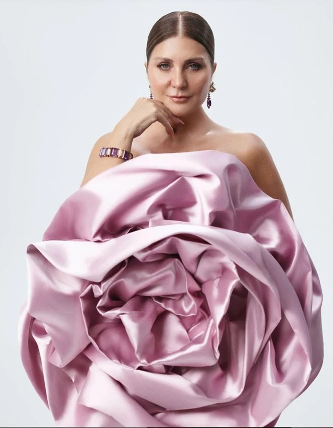 Sibel Can’ın Yeni imajı: Sarı saçla gelen yorum fırtınası