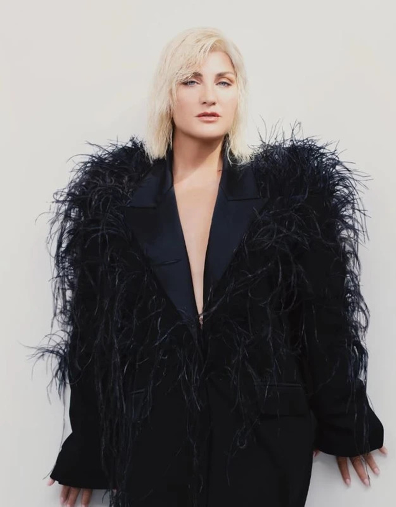 Sibel Can’ın Yeni imajı: Sarı saçla gelen yorum fırtınası