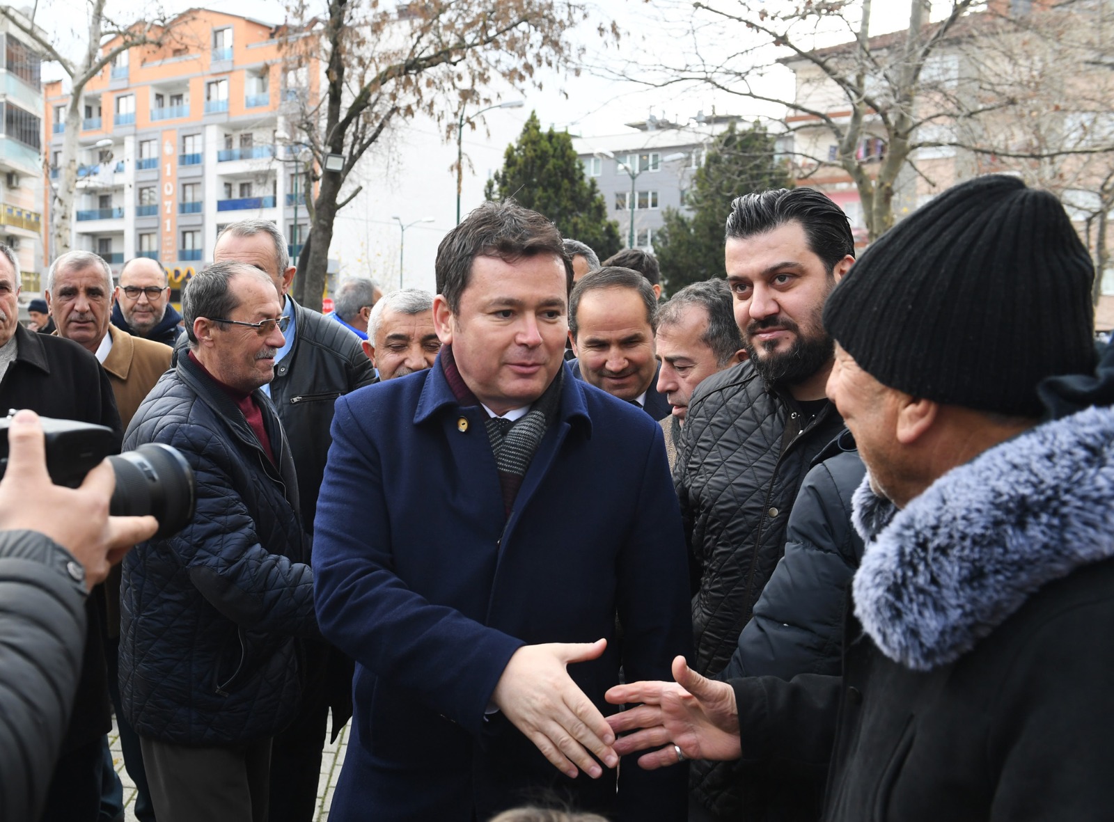 Başkan Aydın, Zekai Gümüşdiş’te Çorba ikramı ve hizmet sözleriyle vatandaşlarla buluştu