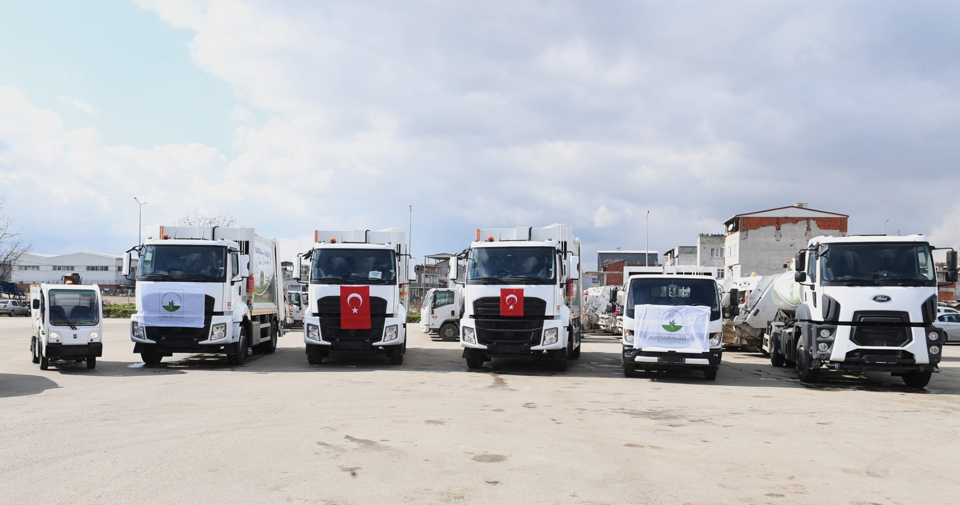 Osmangazi Belediyesi, Temizlik filosu’na 17 yeni araç ekledi