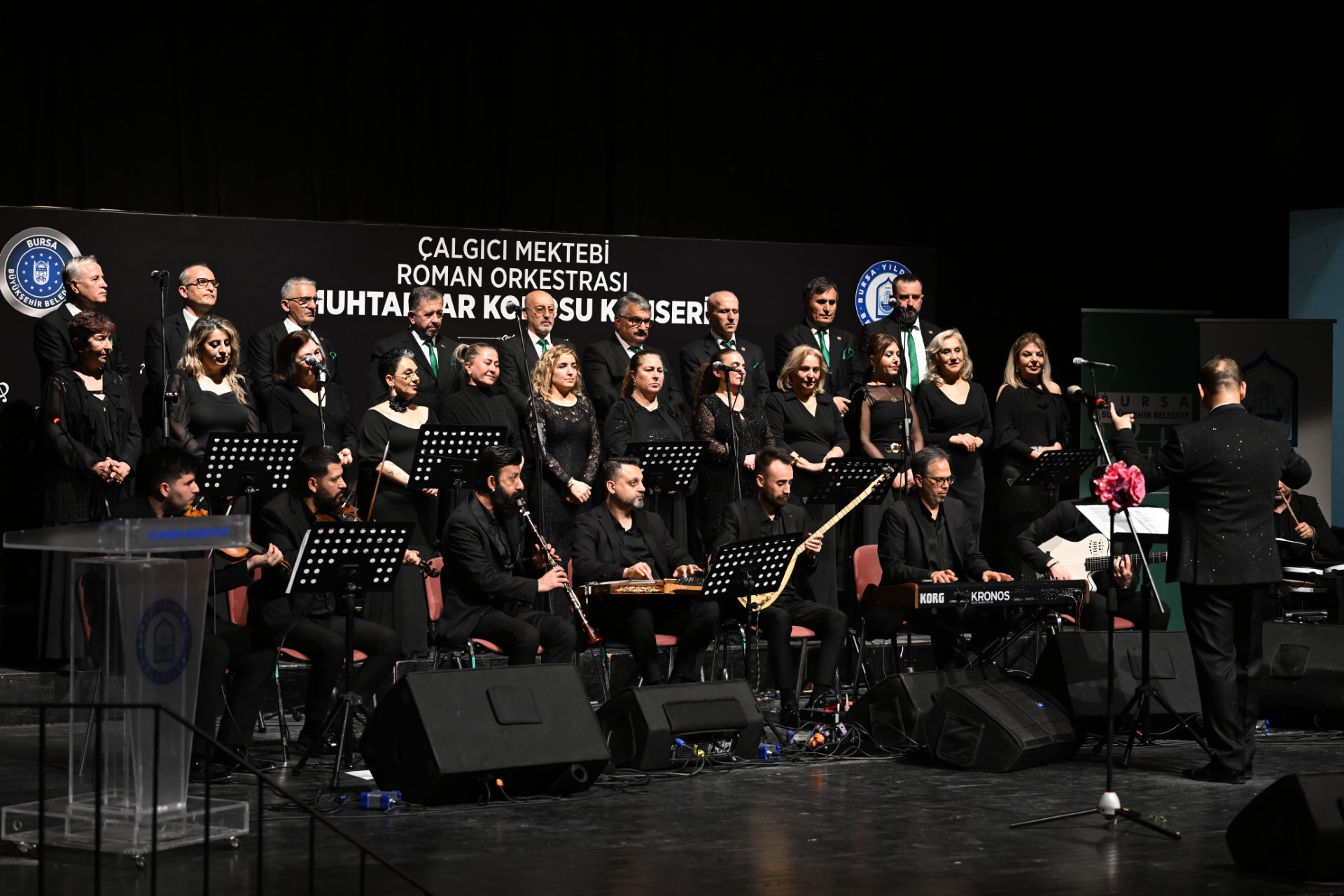 Yıldırım’da Muhtarlar sahneye çıktı, Müzik rüzgârı esti