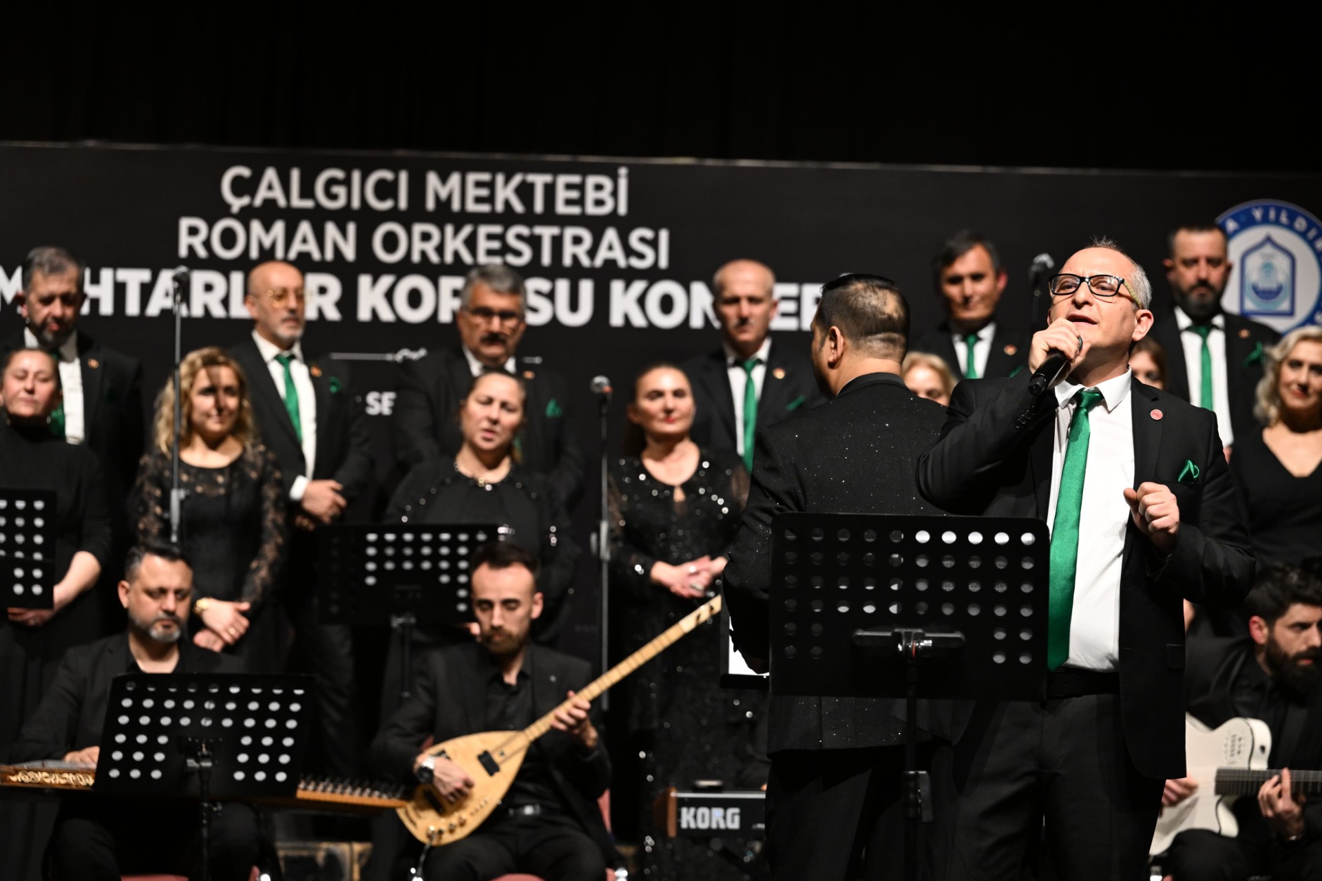 Yıldırım’da Muhtarlar sahneye çıktı, Müzik rüzgârı esti