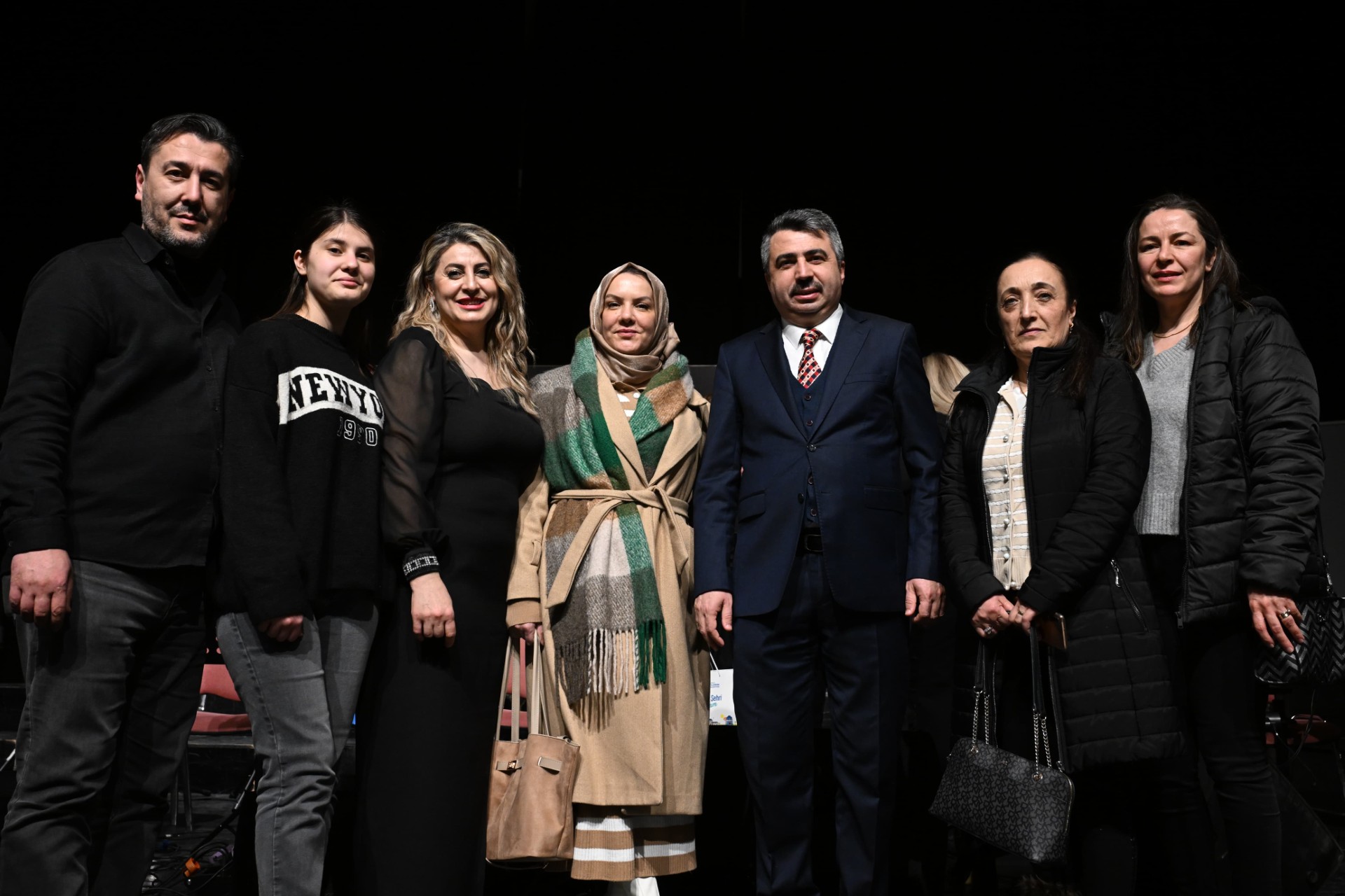 Yıldırım’da Muhtarlar sahneye çıktı, Müzik rüzgârı esti