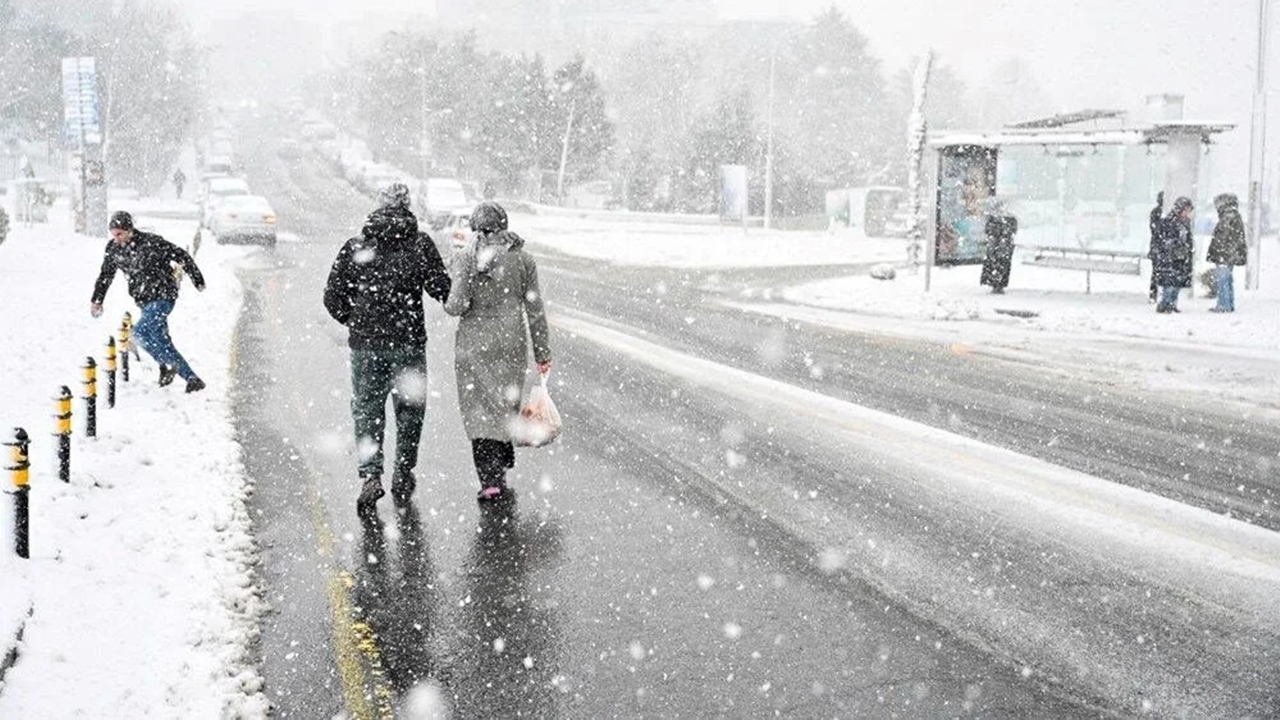 İstanbul’u Saran Sibirya soğukları: Kar, buz ve zorlu hava koşulları