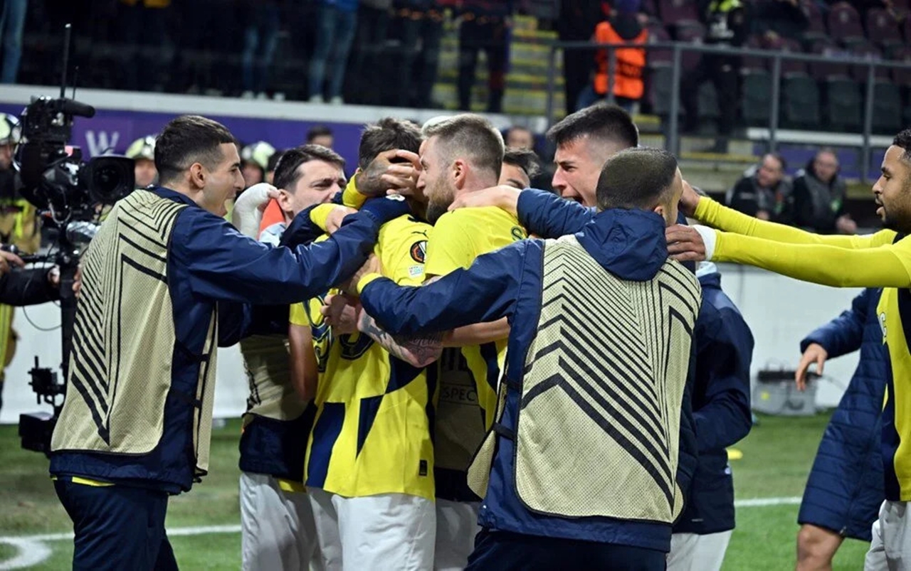Fenerbahçe 3-0'la Zirveye yükseldi, En-Nesyri tarihe geçti