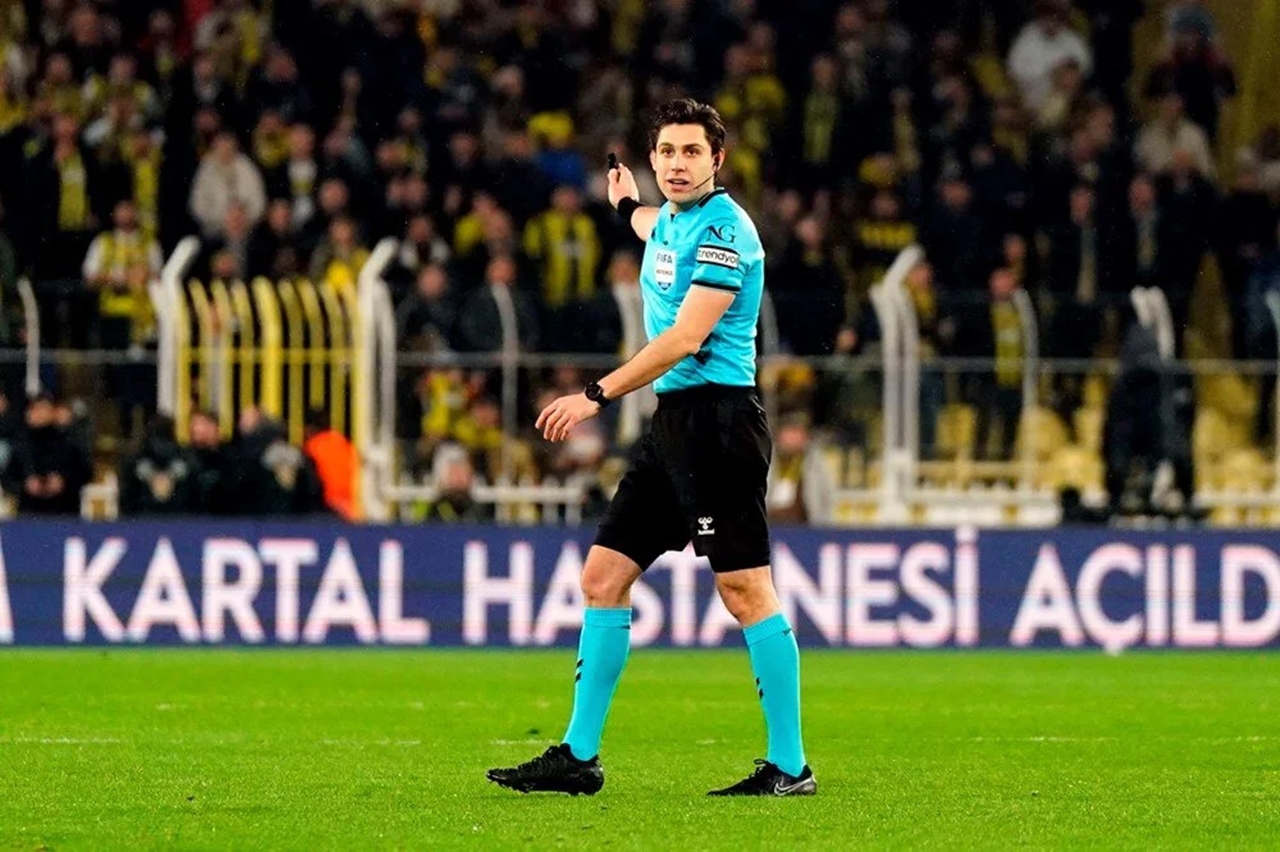 Fenerbahçe 3-0'la Zirveye yükseldi, En-Nesyri tarihe geçti