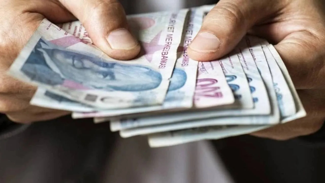 2025'te Emekli ve Memura büyük zam: Enflasyon farkı yüzde 6,41