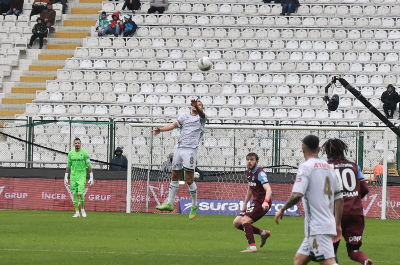 Konyaspor, Trabzonspor'u Son dakika penaltısıyla yıktı