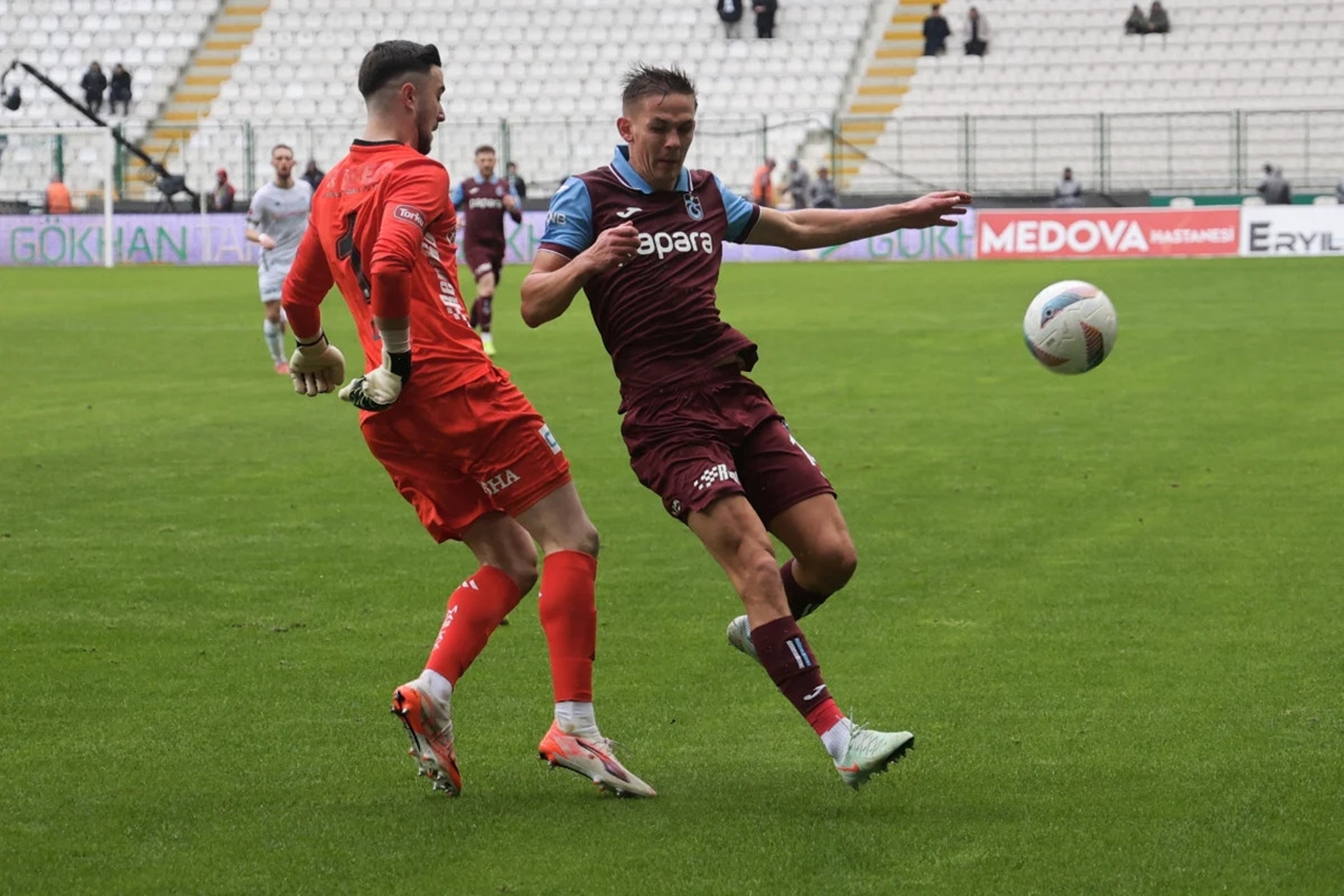Konyaspor, Trabzonspor'u Son dakika penaltısıyla yıktı