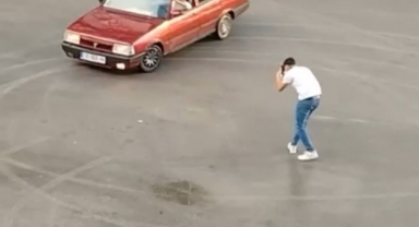 Bursa'da drift atıp tozu dumana kattı