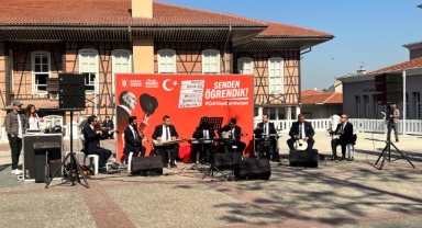 Bursa'nın dört bir yanında Cumhuriyet Bayramı coşkusu