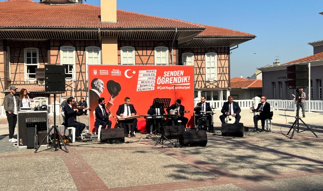 Bursa'nın dört bir yanında Cumhuriyet Bayramı coşkusu