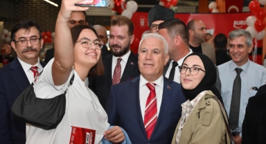 BURULAŞ’tan ‘Cumhuriyeti Senden Öğrendik’ sergisi