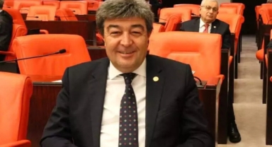 İYİ Parti'den İstifa Etti: O İsim AK Partiye mi Geçiyor?