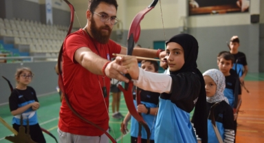 YILDIRIM’DA ÇOCUKLARA OKÇULUK EĞİTİMİ