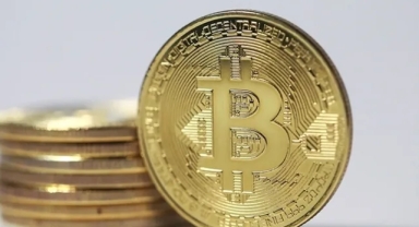 Bitcoin Tarihi Zirvede: 90 Bin Dolar Eşiği Aşıldı!