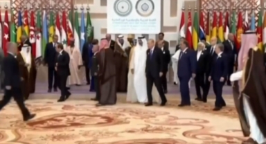 Cumhurbaşkanı Erdoğan Esad konuşurken salondan ayrıldı