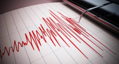 Ege'de Deprem panik yarattı: 5,3 Büyüklüğünde sarsıntı