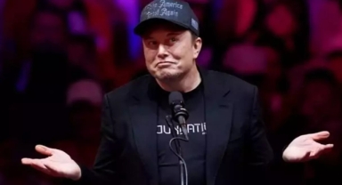 Elon Musk servetini katladı: Bezos'a 100 milyar dolar fark attı