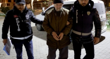 Eşini baltayla öldürdü, tutuklandı