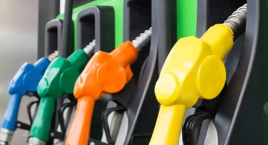 Petrol fiyatları dalgalanıyor: Ateşkes ve gerilim arasındaki fark