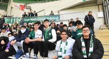 Başkan Aydın Osmangazili çocuklara Bursaspor sevgisi aşılıyor