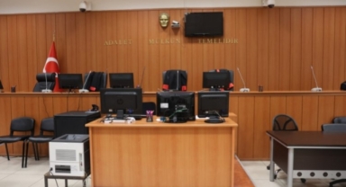 Bursa'da duruşma salonunda silahlı saldırı!