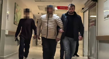 İnegöl'de servis minibüsü işçiye çarptı: Yaşam mücadelesi veriyor