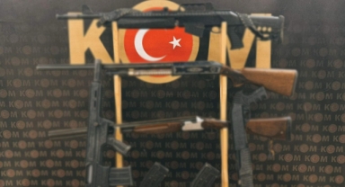 Manisa ve Bursa'da silah tacirlerine eş zamanlı operasyon