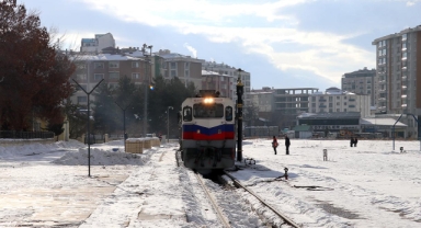 Turistik Doğu Ekspresi Erzurum'un tarihi güzellikleriyle buluştu