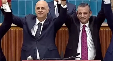 Ümit Özlale CHP’de: Güç birliği ile iktidara adım adım