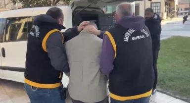 44 suç kayıtlı, 25 yıl hapis cezasıyla aranan şüpheli şehir turu atarken yakalandı
