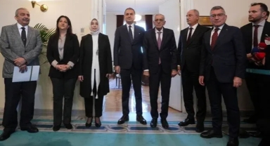 DEM Parti Heyeti İmralı Gündemiyle AK Parti ile Görüştü