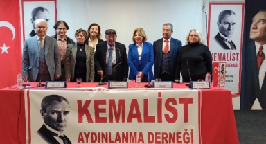 Kemalist Aydınlanma Derneği İzmir Aliağa’da Çevre ve Demokrasi Paneli Düzenledi
