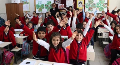 MEB 2024-2025 Eğitim takvimi: Tatil tarihleri ve okul kapanışları