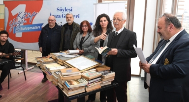 Şairler ve yazarlar kitaplarını Osmangazili gençler için bağışladı