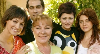 Türk Tiyatrosunun efsanesi: Bedia Ener Öztep hayatını kaybetti