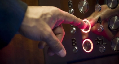 Asansör korkusuna son! Bu tuşu biliyor musunuz?