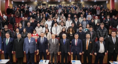Baran Çelik Mudanya Üniversitesi öğrencileri ile buluştu