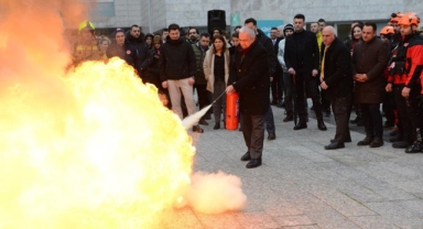 Nilüfer Belediyesi'nde Gerçeği aratmayan yangın tatbikatı