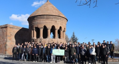 Robot yarışmasında derece alan öğrenciler Ahlat’ta ağırlandı