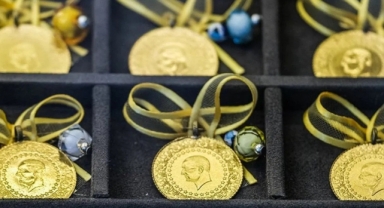 Altın zirveye tırmandı: Gram 3.364, Ons 2.865 dolar