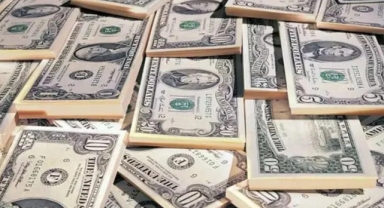 Döviz piyasasında dalgalanma: Küresel belirsizlik ve faiz kararları