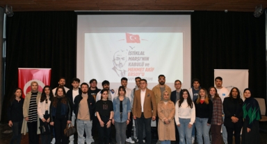 İstiklal Marşı’nın kabulünün yıl dönümünde Mehmet Akif anıldı