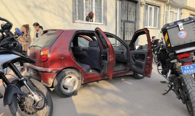 Polisin 'Dur' ihtarından kaçan otomobil, uyuşturucu yuvası çıktı