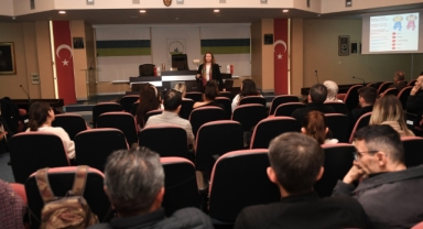 Belediye personeline Toplumsal Cinsiyet Eşitliği eğitimi verildi
