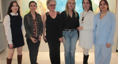 Fırça Darbelerinde Kadın Mücadelesi: “Bekleyiş” Sergisi Açıldı!